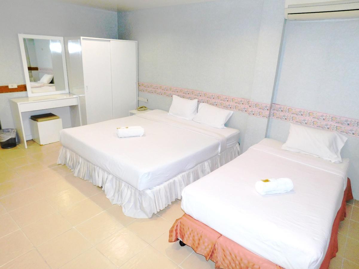 Be Fine Guesthouse Phuket Exterior photo