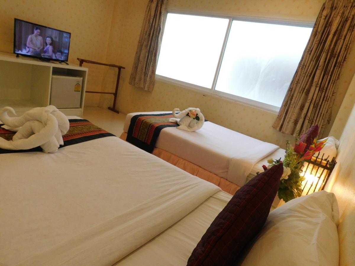 Be Fine Guesthouse Phuket Exterior photo